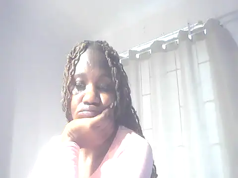 Snapshot of MissBigNipples chatting on May 2026 07:15:02 AM MissBigNipples online show from May 2026 07:15:02 AM
