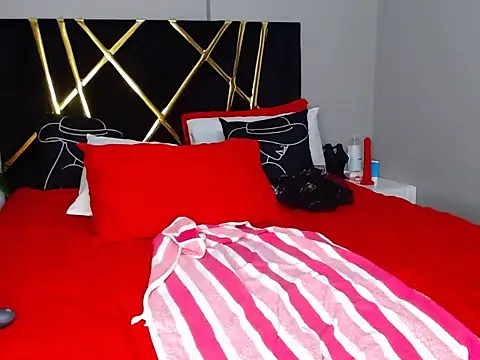 MissBigNipples online show from November 2025 05:34:02 PM