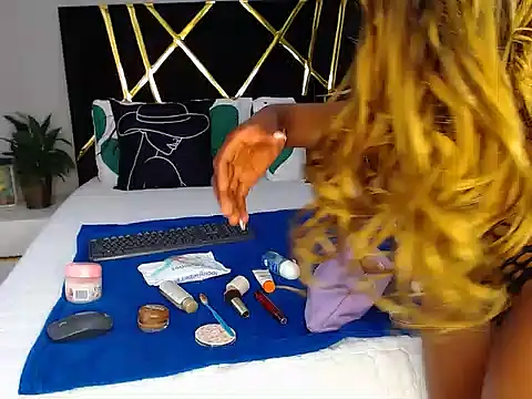 MissBigNipples online show from November 2025 05:03:01 AM