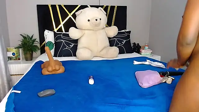 MissBigNipples online show from November 2025 03:33:02 AM