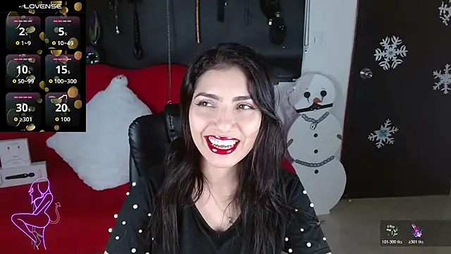 Carolaine69  online show from December 2025 01:21:02 PM