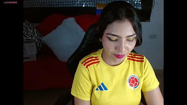 Carolaine69  online show from July 2026 01:50:02 PM