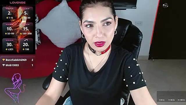 Carolaine69  online show from January 2026 01:29:01 PM