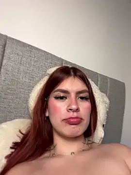 Isa smeraldy online show from March 2026 06:20:01 AM