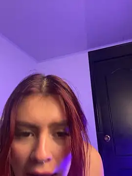 Isa smeraldy online show from March 2026 05:21:02 AM