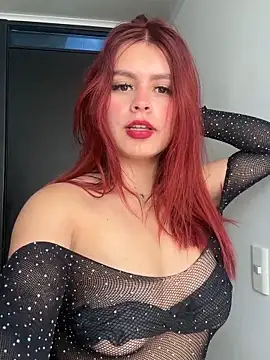 Isa smeraldy online show from February 2026 02:30:02 PM