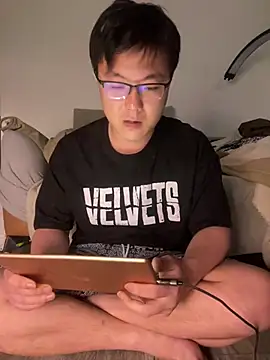 Snapshot of YoY-man chatting on February 2025 09:46:02 AM YoY-man online show from February 2025 09:46:02 AM