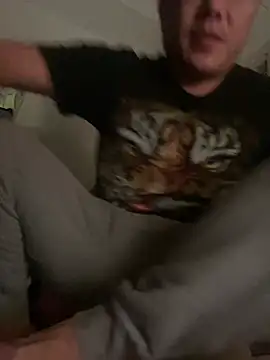 Snapshot of YoY-man chatting on December 2024 05:55:01 PM YoY-man online show from December 2024 05:55:01 PM