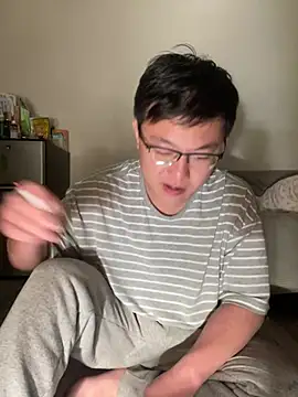 Snapshot of YoY-man chatting on January 2025 09:49:02 AM YoY-man online show from January 2025 09:49:02 AM