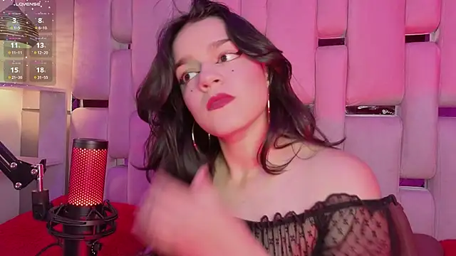 Snapshot of ValerieKay_ chatting on May 2026 08:47:02 PM ValerieKay online show from May 2026 08:47:02 PM