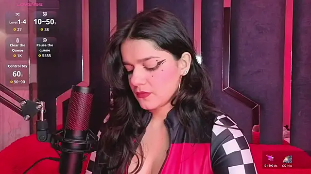 ValerieKay  online show from April 2026 04:32:02 PM