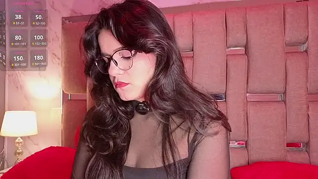 ValerieKay  online show from March 2026 01:44:01 PM