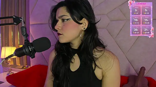 ValerieKay  online show from September 2025 08:40:01 PM