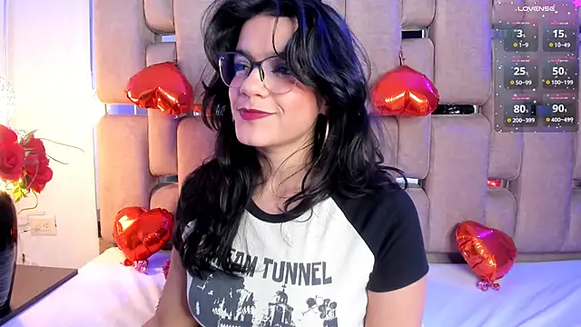 ValerieKay  online show from February 2025 03:56:02 PM