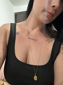 Snapshot of Libia_James chatting on March 2026 12:35:02 AM Libia James online show from March 2026 12:35:02 AM