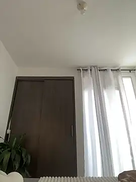 Snapshot of Libia_James chatting on April 2026 06:00:01 PM Libia James online show from April 2026 06:00:01 PM