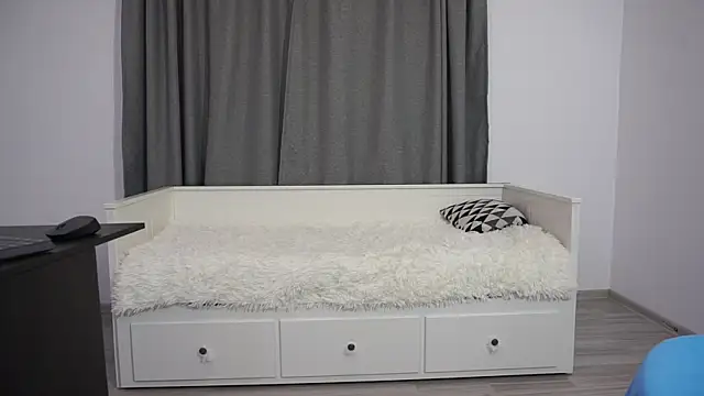 sebmuscles online show from July 2026 07:20:01 AM