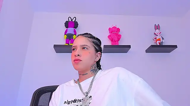 Gangster Girl online show from February 2025 09:23:01 PM