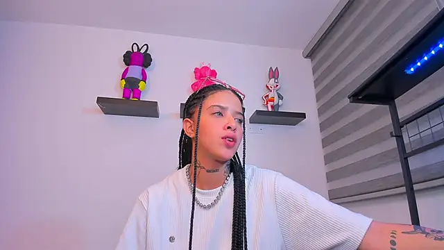 Gangster Girl online show from October 2025 08:29:02 AM