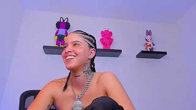 Gangster Girl online show from February 2025 10:48:02 PM