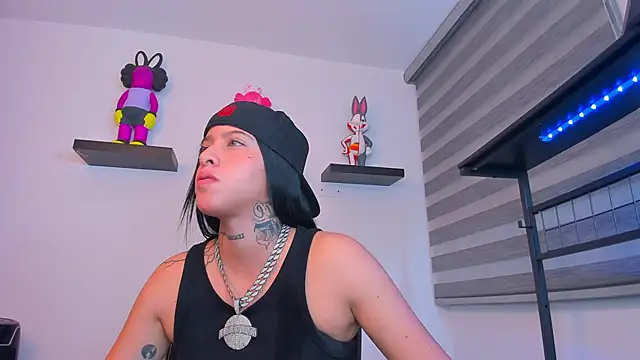 Gangster Girl online show from October 2025 03:04:01 AM