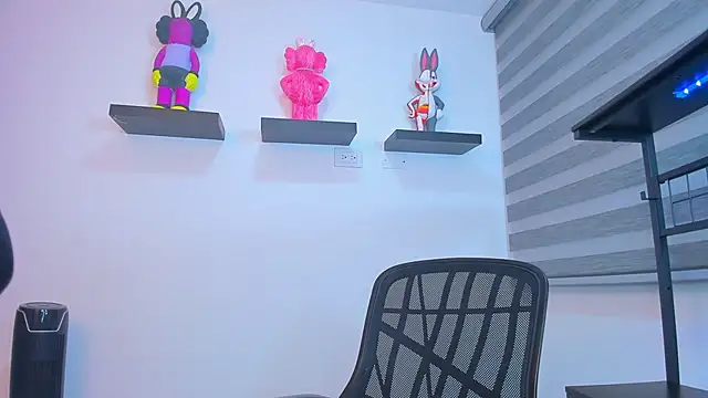 Gangster Girl online show from October 2025 03:19:02 AM