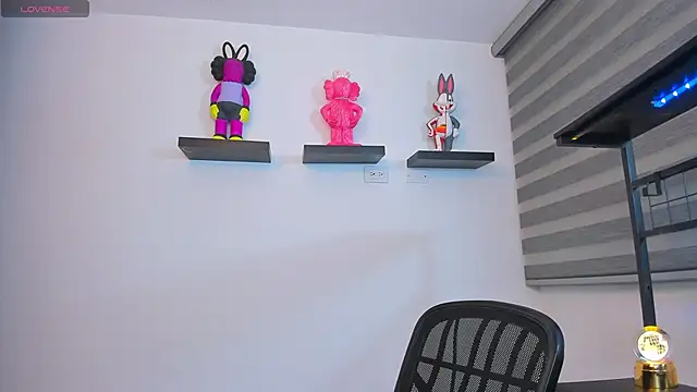 Snapshot of Gangster_Girl chatting on February 2026 06:54:02 AM Gangster Girl online show from February 2026 06:54:02 AM