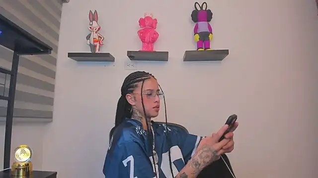 Gangster Girl online show from July 2026 03:23:01 AM