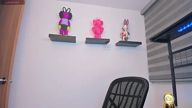 Gangster Girl online show from March 2026 05:26:01 AM