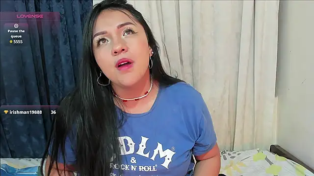 Snapshot of Rachel_Dubois chatting on March 2025 04:51:02 AM Rachel Dubois online show from March 2025 04:51:02 AM