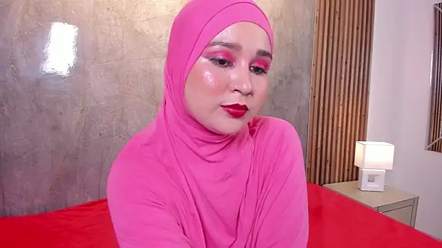 Snapshot of SamiQuest chatting on October 2025 04:55:02 AM SamiQuest online show from October 2025 04:55:02 AM