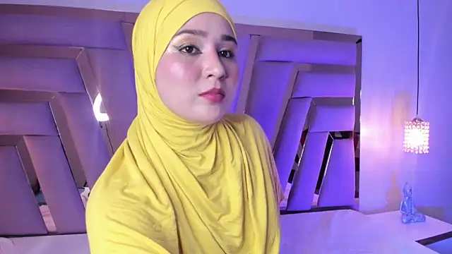 Snapshot of SamiQuest chatting on November 2025 03:54:01 AM SamiQuest online show from November 2025 03:54:01 AM