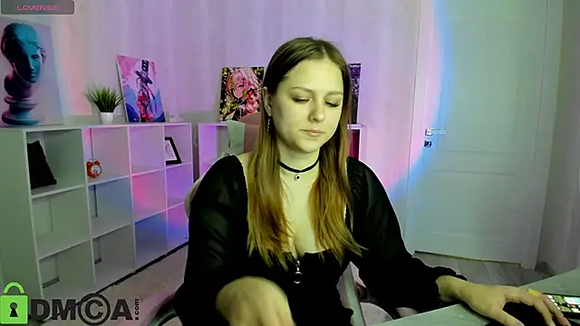 Lasly Fox online show from October 2025 12:34:02 AM