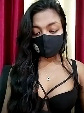 Myra-sen online show from November 2025 01:44:02 PM