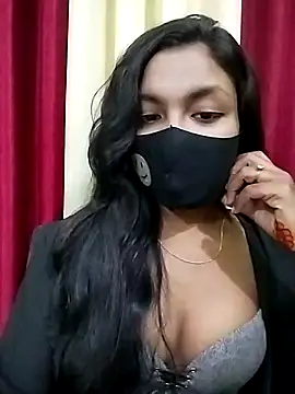 Myra-sen online show from December 2025 04:18:01 PM