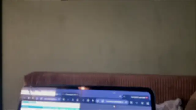 Snapshot of courteous_raspberrry chatting on October 2025 06:03:01 AM courteous raspberrry online show from October 2025 06:03:01 AM