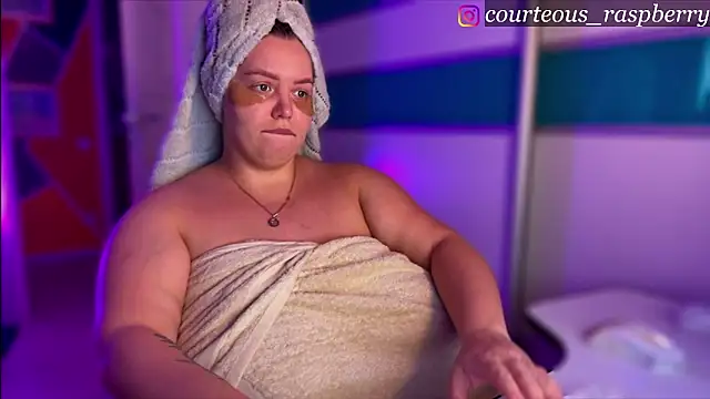 courteous raspberrry online show from November 2025 10:48:01 AM