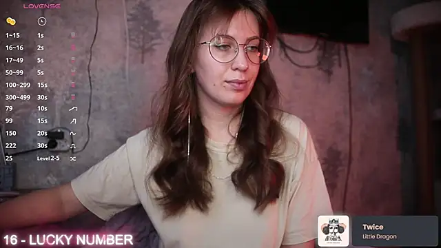 Snapshot of ms_allison_w chatting on October 2025 12:06:01 PM ms allison w online show from October 2025 12:06:01 PM