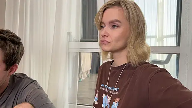 Snapshot of Adelovenick chatting on November 2025 08:47:01 AM Adelovenick online show from November 2025 08:47:01 AM