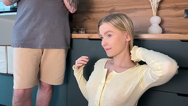 Adelovenick online show from February 2026 11:29:02 AM