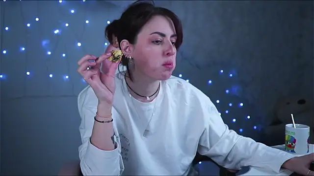 Lana  May online show from March 2025 11:30:02 AM