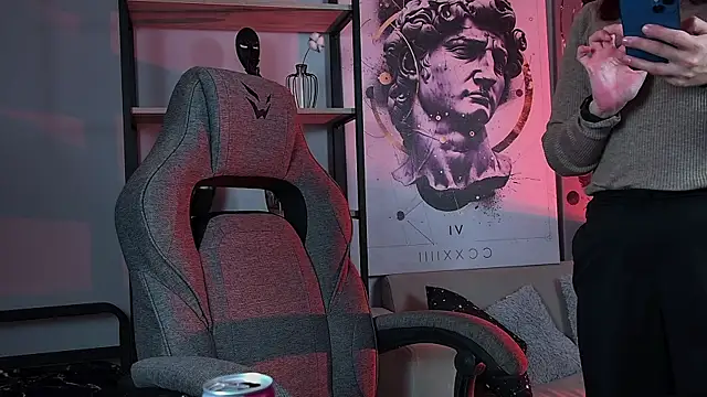 Lana  May online show from October 2025 08:45:01 AM