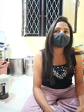 Snapshot of Simran-Simran chatting on December 2024 02:11:01 PM Simran-Simran online show from December 2024 02:11:01 PM