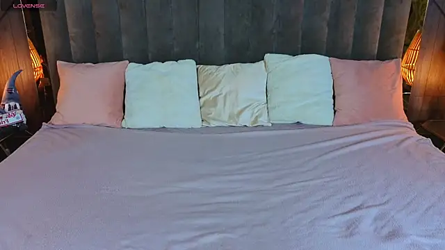 Daisy Delight online show from December 2025 09:31:02 PM