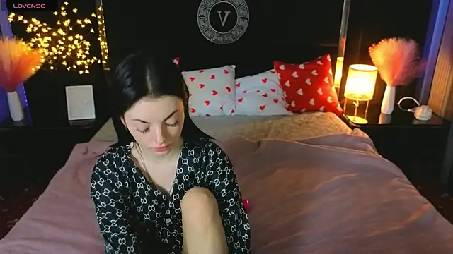 Daisy Delight online show from March 2026 05:41:01 AM