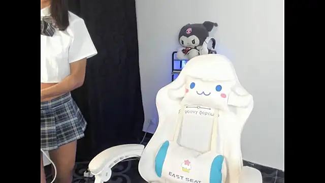 meganthompsonn22 online show from April 2026 06:09:02 AM