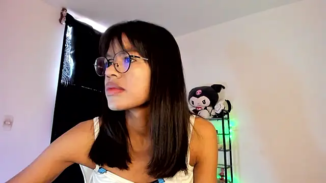 meganthompsonn22 online show from March 2026 01:16:02 PM