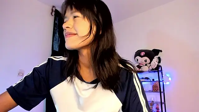 meganthompsonn22 online show from March 2026 12:31:02 PM