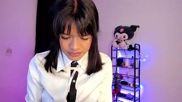 meganthompsonn22 online show from February 2026 06:29:02 PM