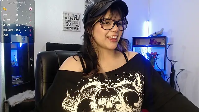 mixie cute online show from November 2025 06:33:02 PM